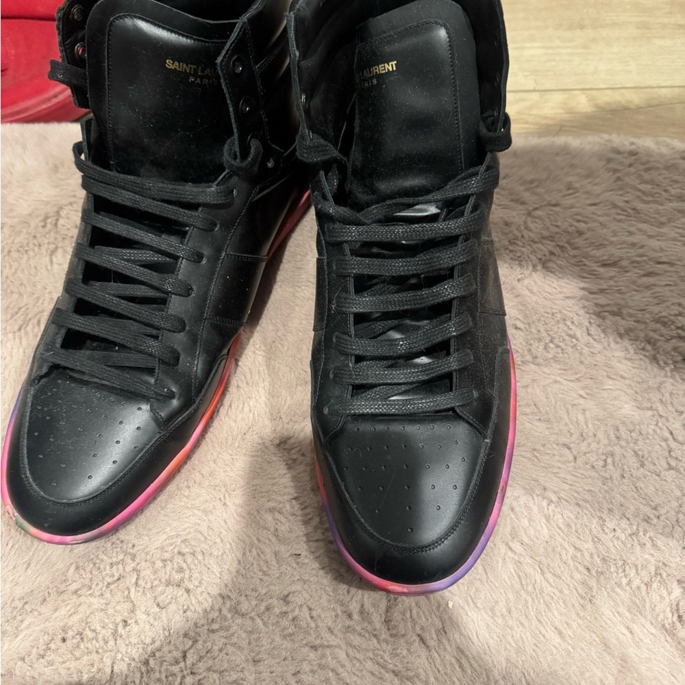 Saint Laurent Black Leather Detail